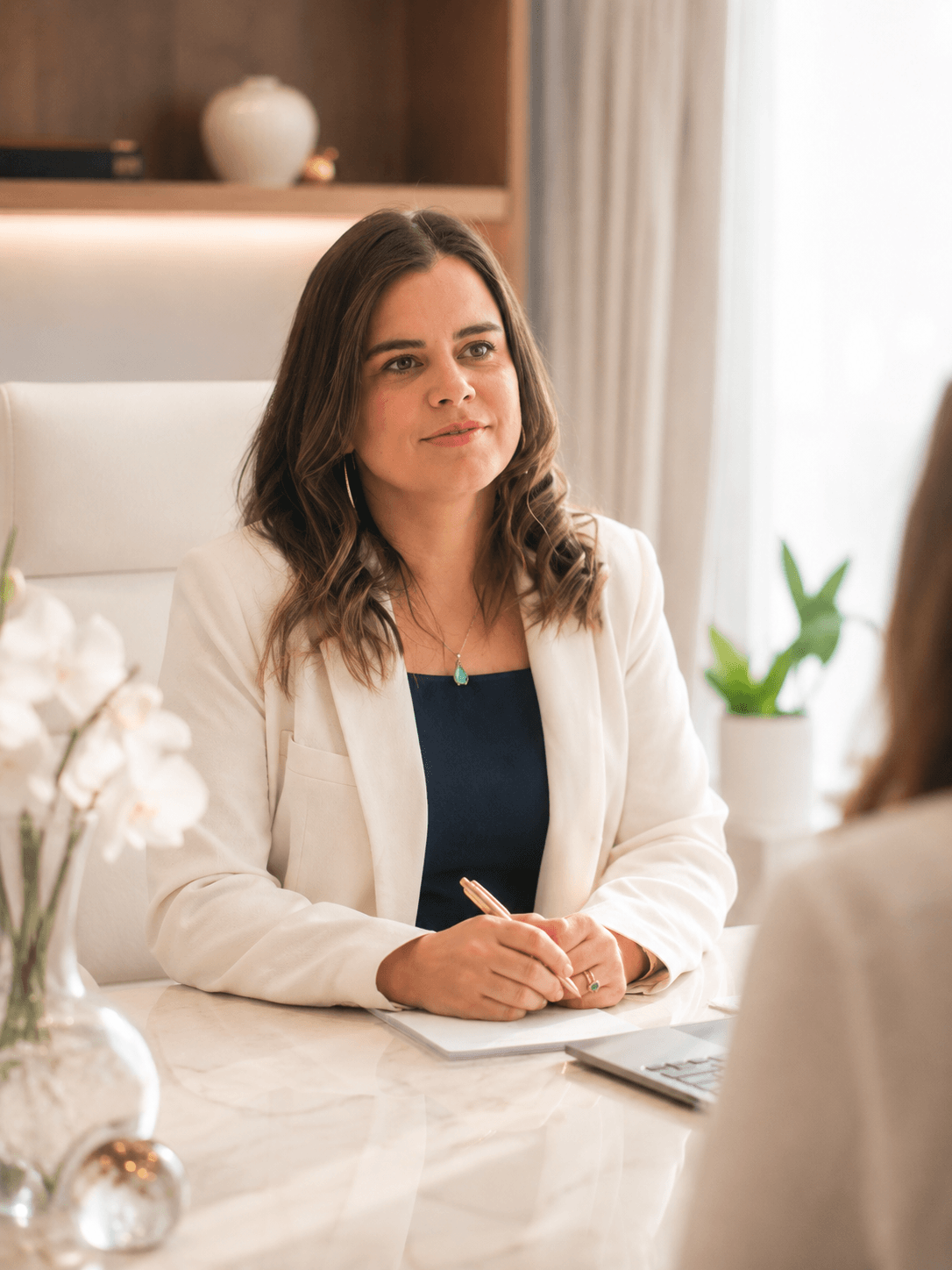 Dra. Mayra Finkler em consulta